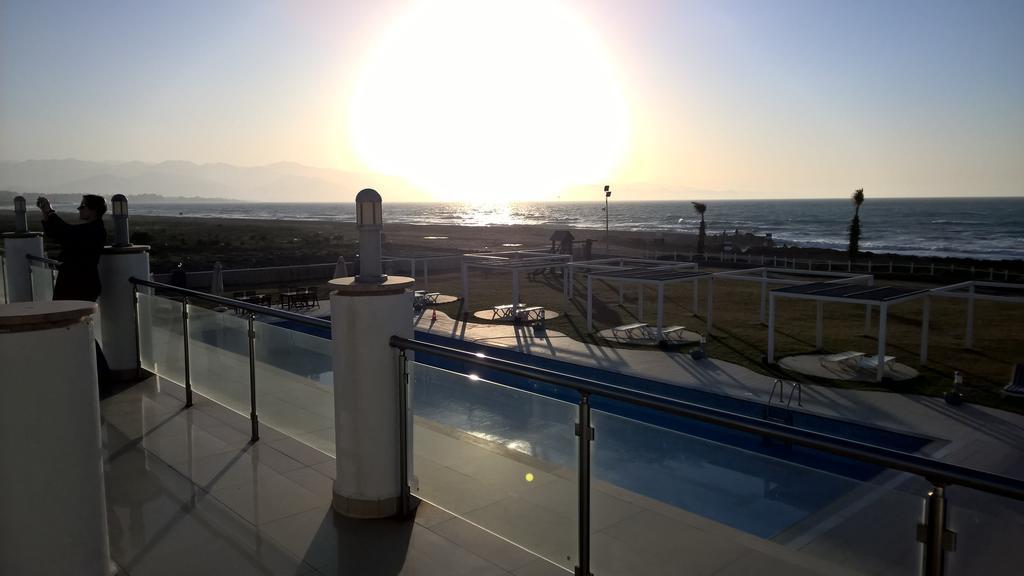 Aphrodite Beachfront Penthouse Apartment Ghaziveran Buitenkant foto