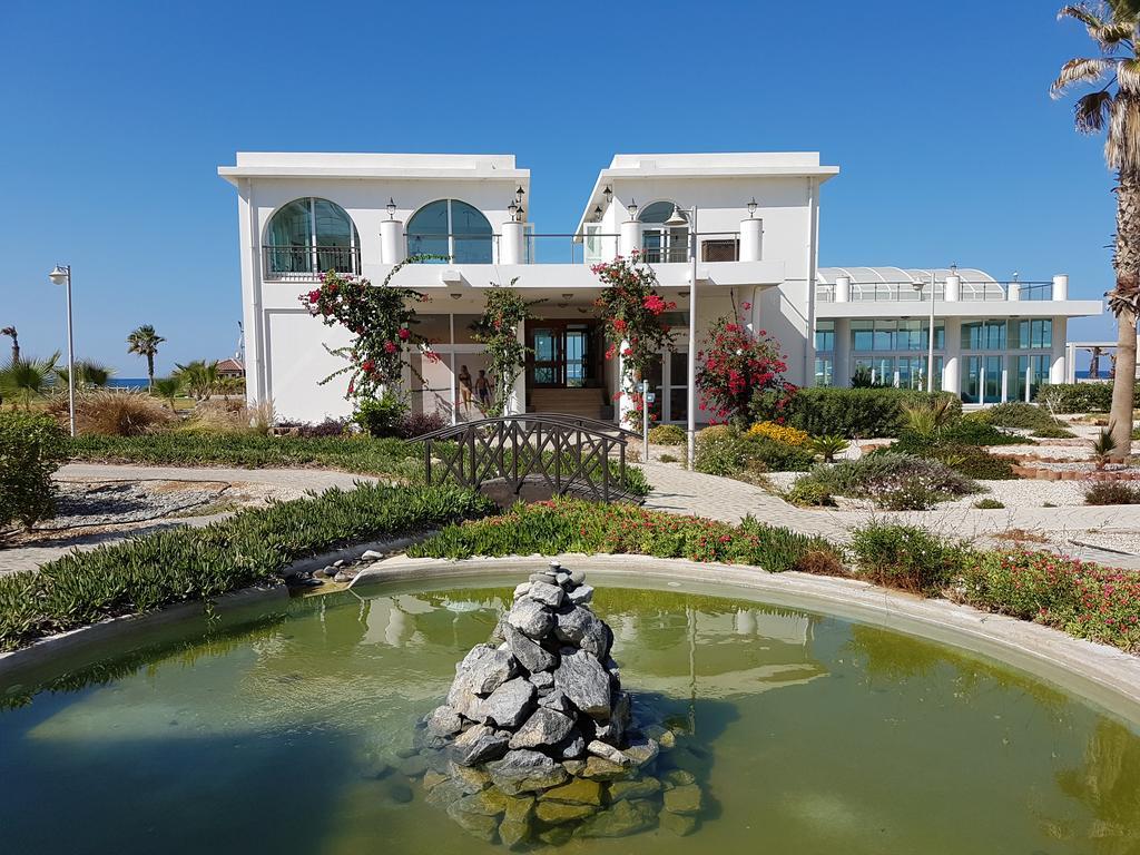 Aphrodite Beachfront Penthouse Apartment Ghaziveran Buitenkant foto